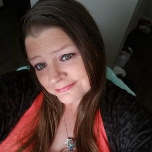 Meet your Posher, Carrie